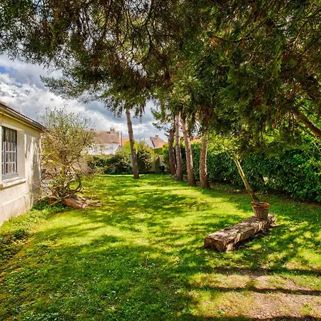 בית נופש 1880 & Belle Demeure - Centre Ville, Jardin Botanique קאבורג