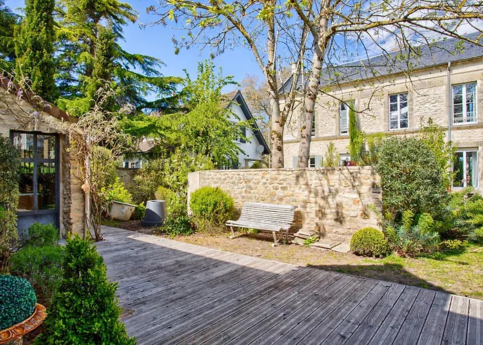 1880 & Belle Demeure - Centre Ville, Jardin Botanique קאבורג