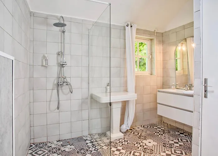 1880 & Belle Demeure - Centre Ville, Jardin Botanique * קאבורג