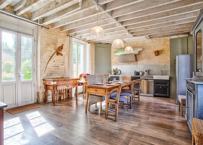 1880 & Belle Demeure - Centre Ville, Jardin Botanique קאבורג