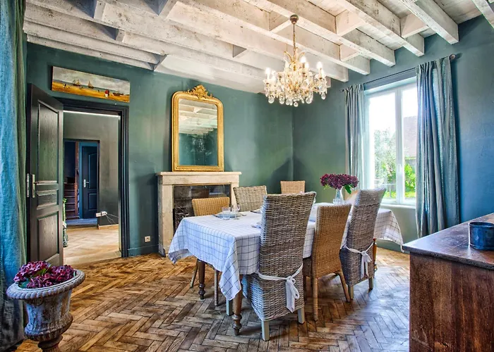 בית נופש 1880 & Belle Demeure - Centre Ville, Jardin Botanique