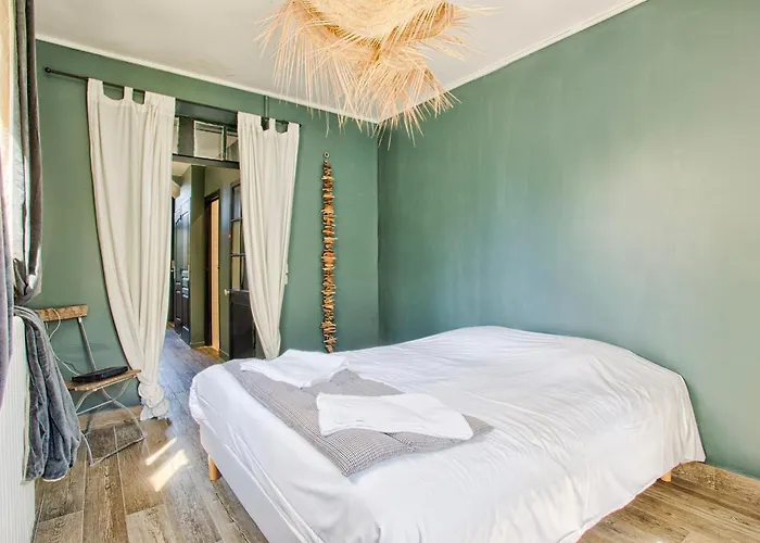 1880 & Belle Demeure - Centre Ville, Jardin Botanique * קאבורג